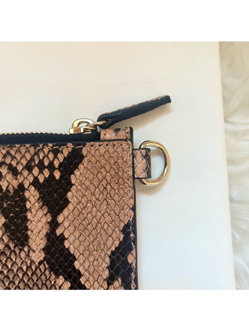 New! THEORY Snakeskin Clutch Pouch Bag - Picture 5 of 7